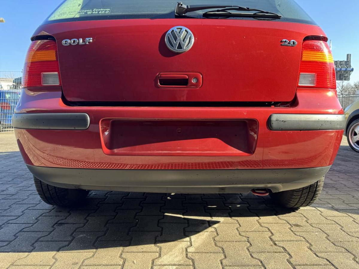 VW Golf 4 original Sto&szlig;stange Stossf&auml;nger hinten LC3K Canyonred Flie&szlig;heck Bj.2000